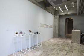 【新御徒町駅4分】個展やグループ展等のアート展やアパレルのポップアップストア、展示販売会に最適な視認性の良い路面のギャラリースペース