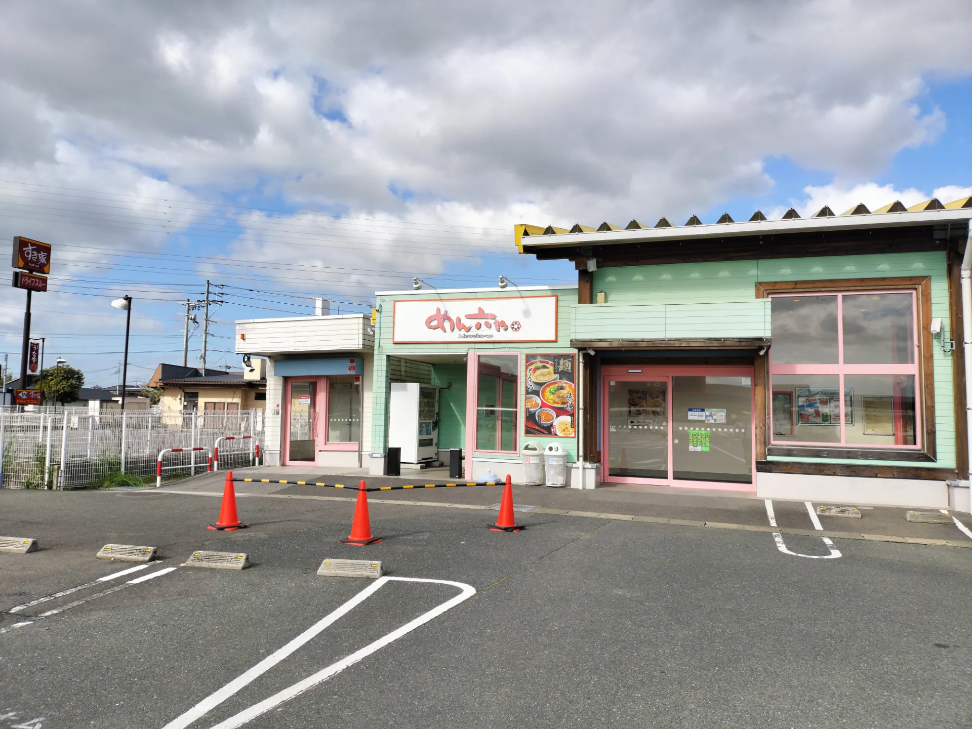 【ダイナム佐賀大和店ゆったり館】キッチンカー出店やプロモーションイベントに最適なアミューズメント施設のイベントスペース
