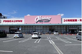 【オークワ 堺美原店】プロモーションに最適な北側風除室スペース