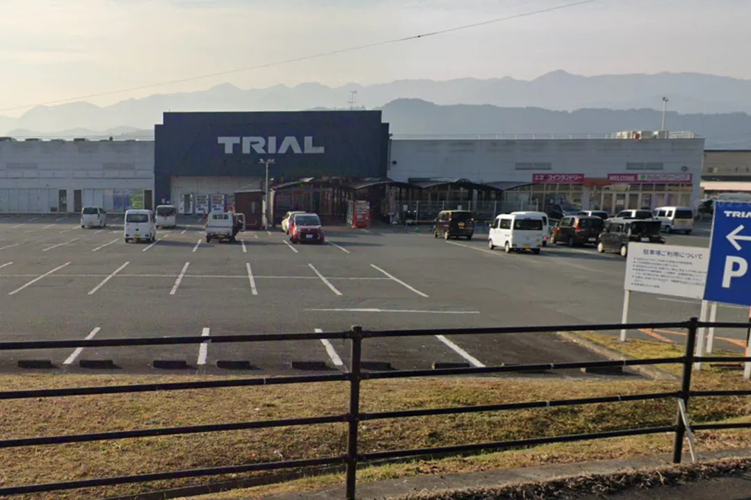 【スーパーセンタートライアル日田店】食物販やPR活動に最適な店内「出口横 イベントスペース」