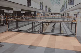 【イオンモール下田】イオン保険カウンター前広場