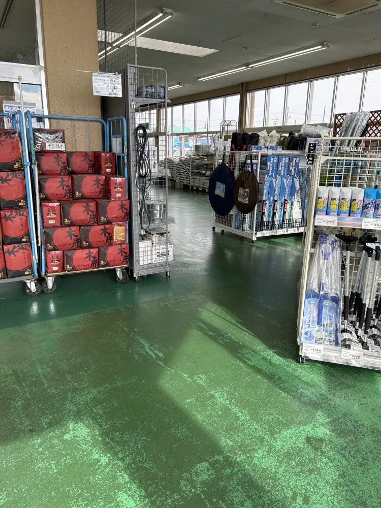 【エフマート多度】販促プロモーションに最適なエスカレーター下にある催事スペース