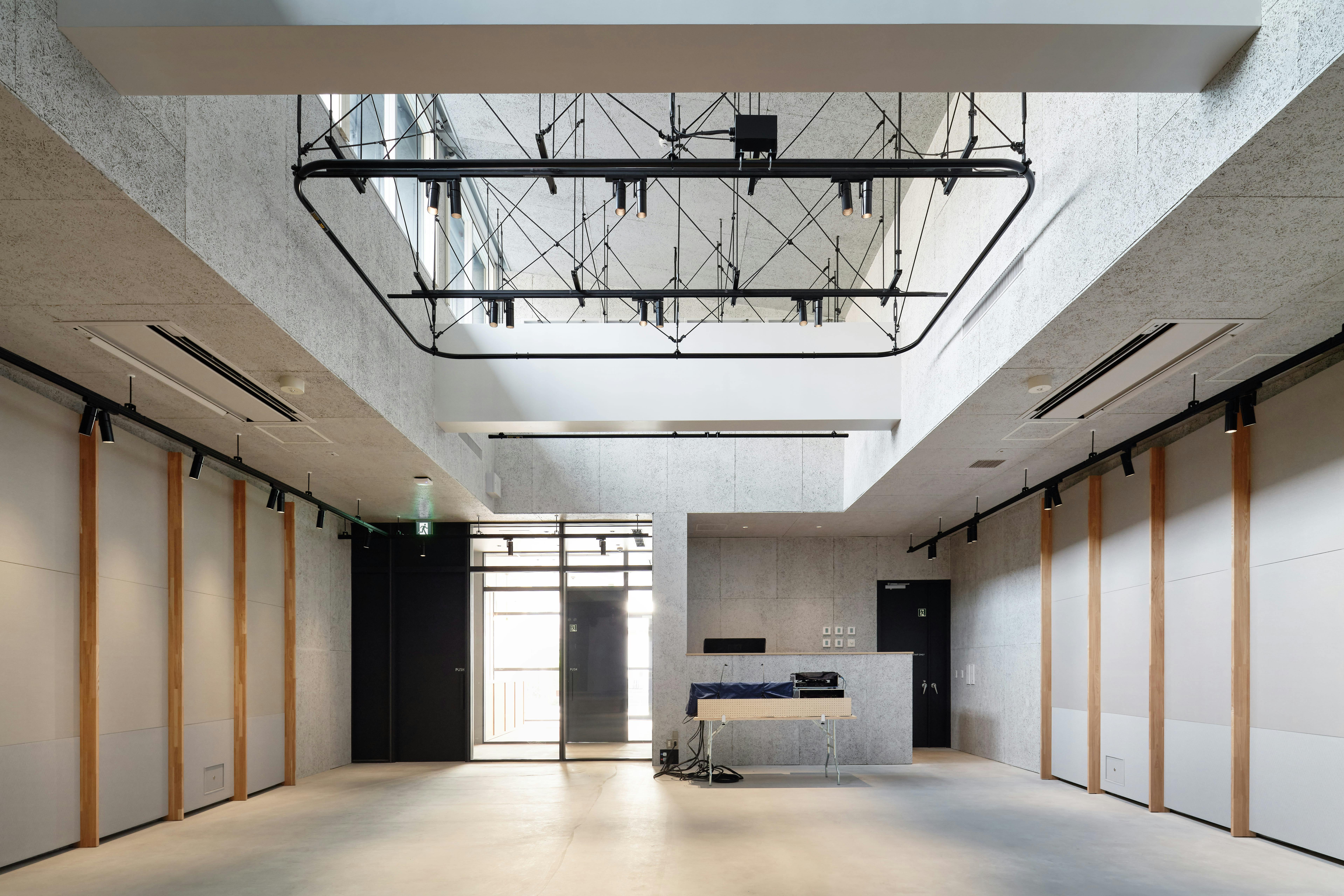 【ADRIFT】下北沢・reloadに隣接する音楽イベントや展示会等におすすめのエンターテイメントスペース