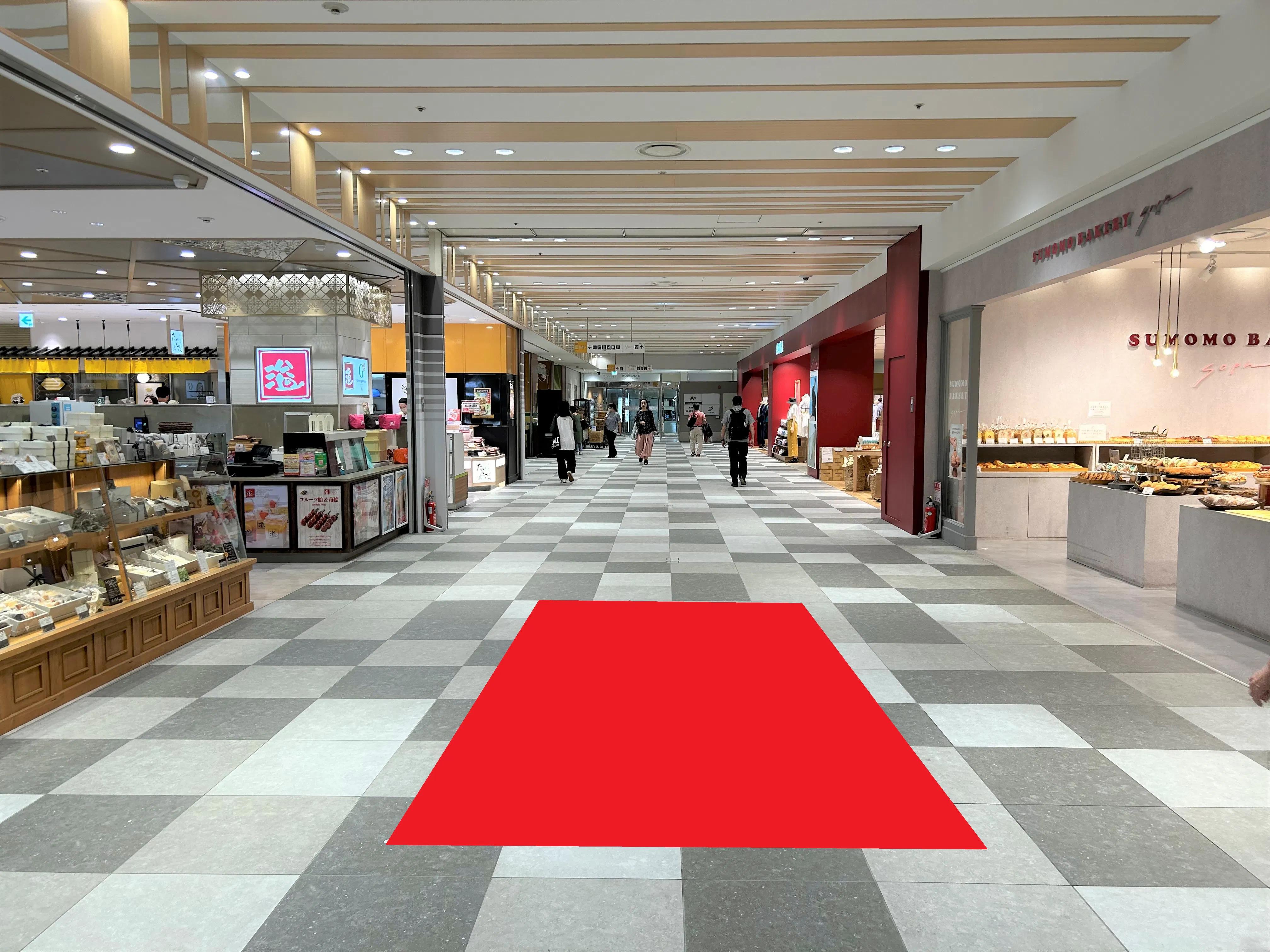 【アミュプラザ鹿児島】B1F　東西通路（東側）／食物販に最適な、飲食・食品フロア地下通路中央のポップアップスペースの画像