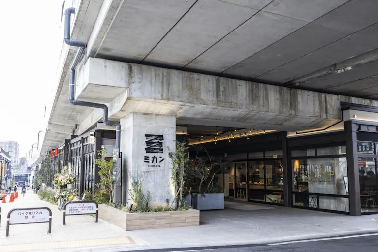 建物入り口