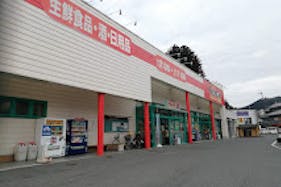 【プライスカット榛原福地】プロモーションに最適な風除室スペース