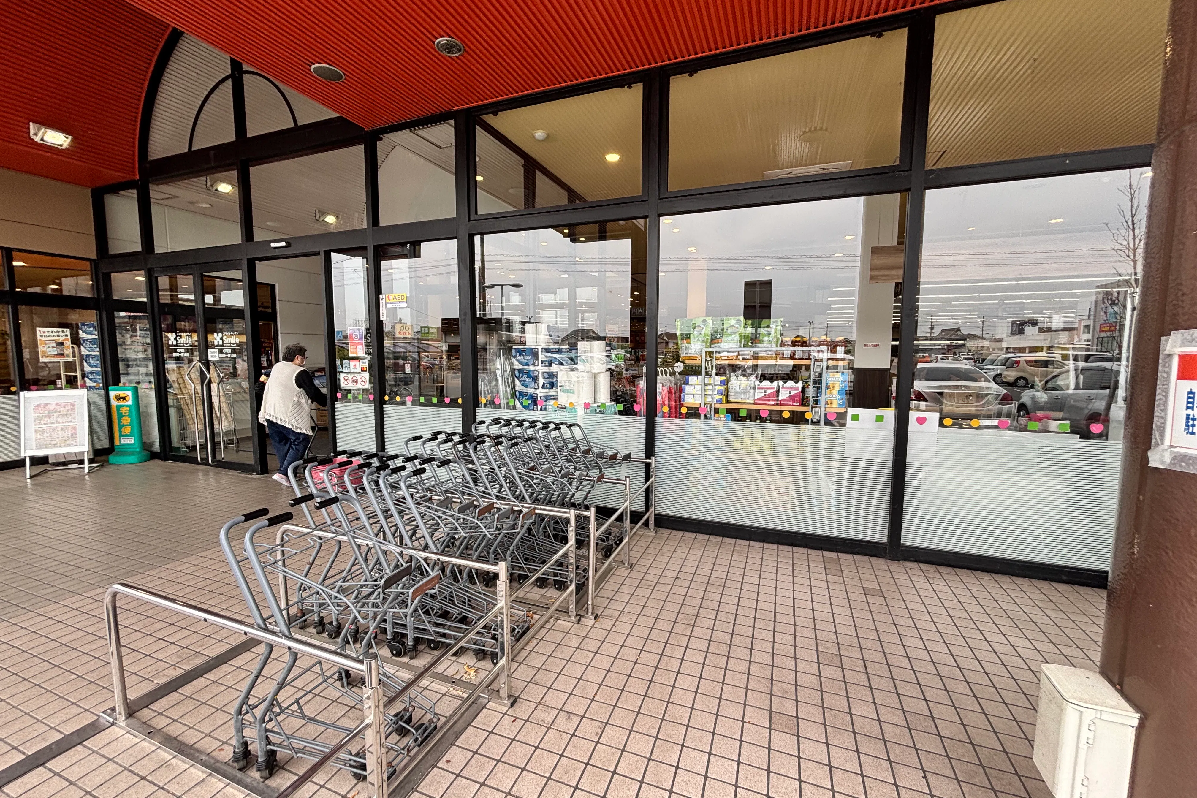【スマイルキッチン】キッチンカーや食物販に適した地元密着型スーパーの軒先スペース