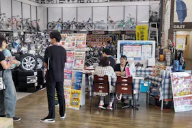 【サンデー盛岡みたけ店】風除室 食物販やプロモーション等の出店に最適なホームセンター店内のイベントスペース