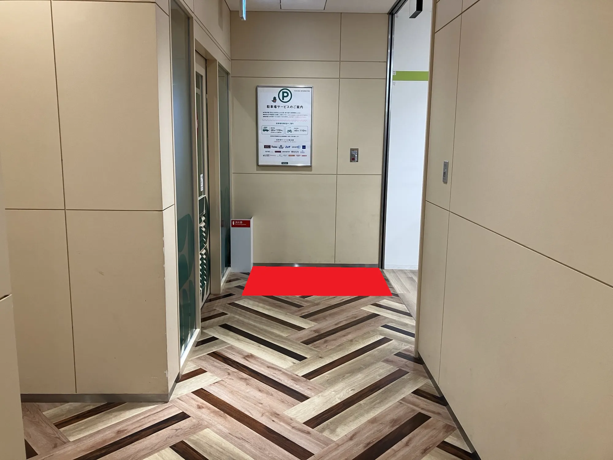 【SOCOLA武蔵小金井クロス】3F喫煙所前 電子タバコの販促プロモーションに最適な催事イベントスペース