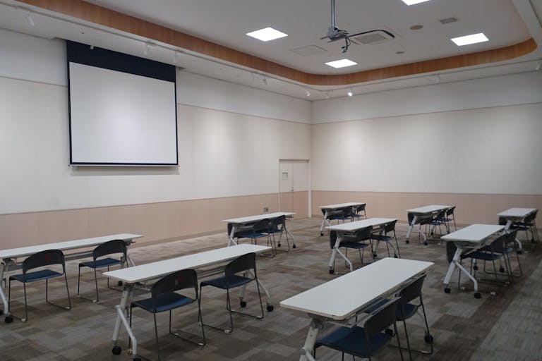 【イオンモール羽生】イオンホールA+Bの画像2