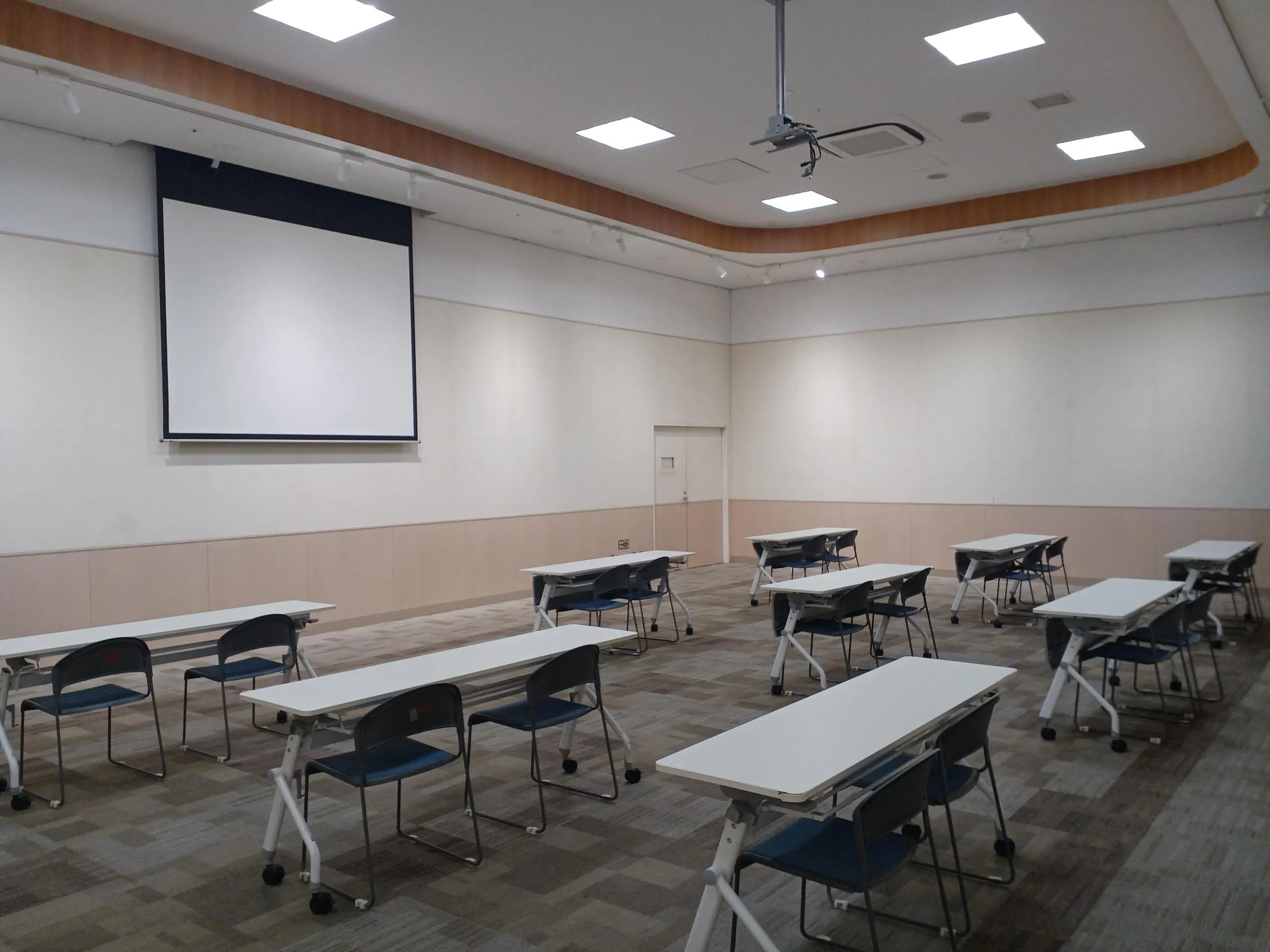 【イオンモール羽生】イオンホールA+B