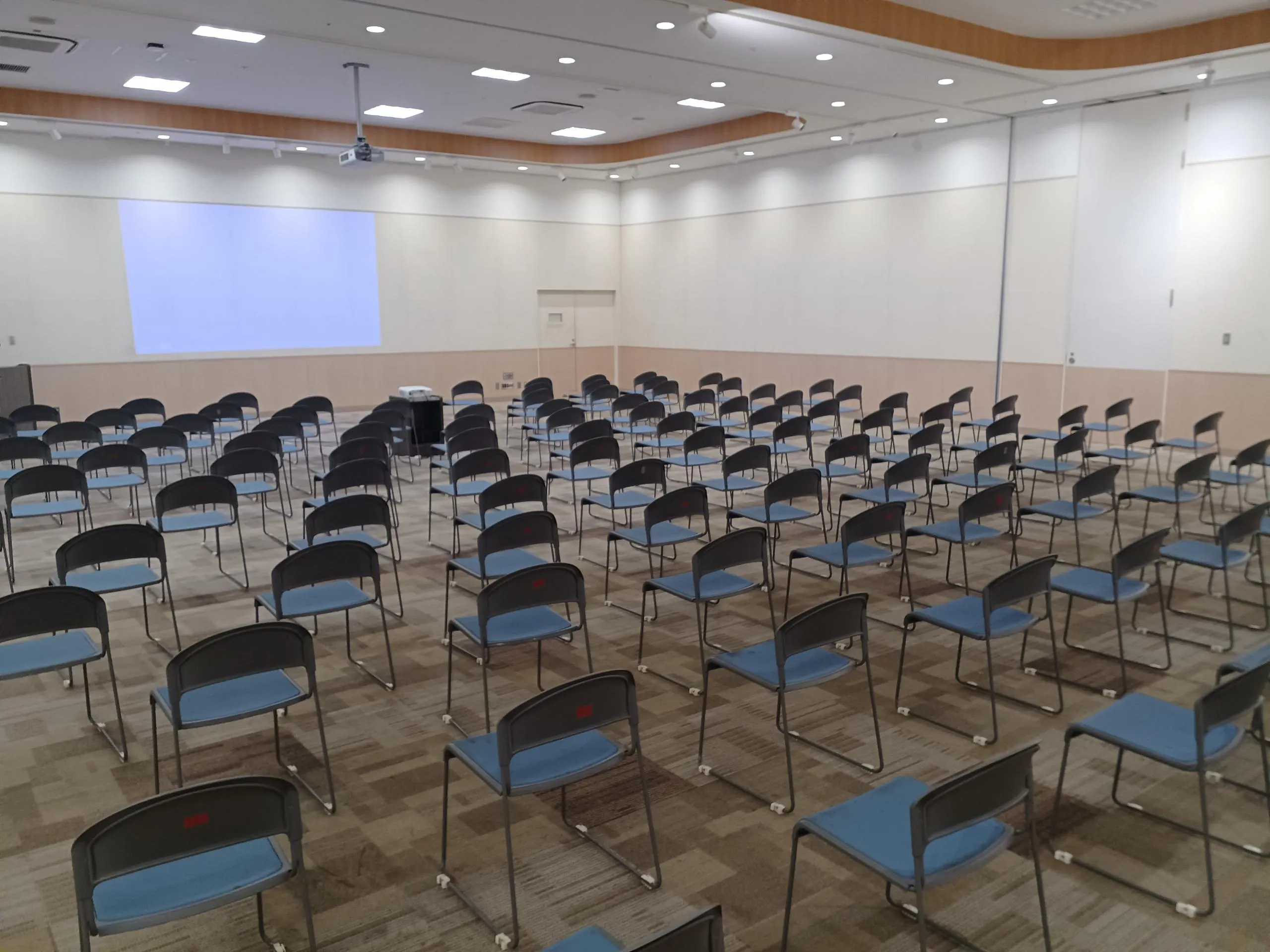 【イオンモール羽生】イオンホールA+B