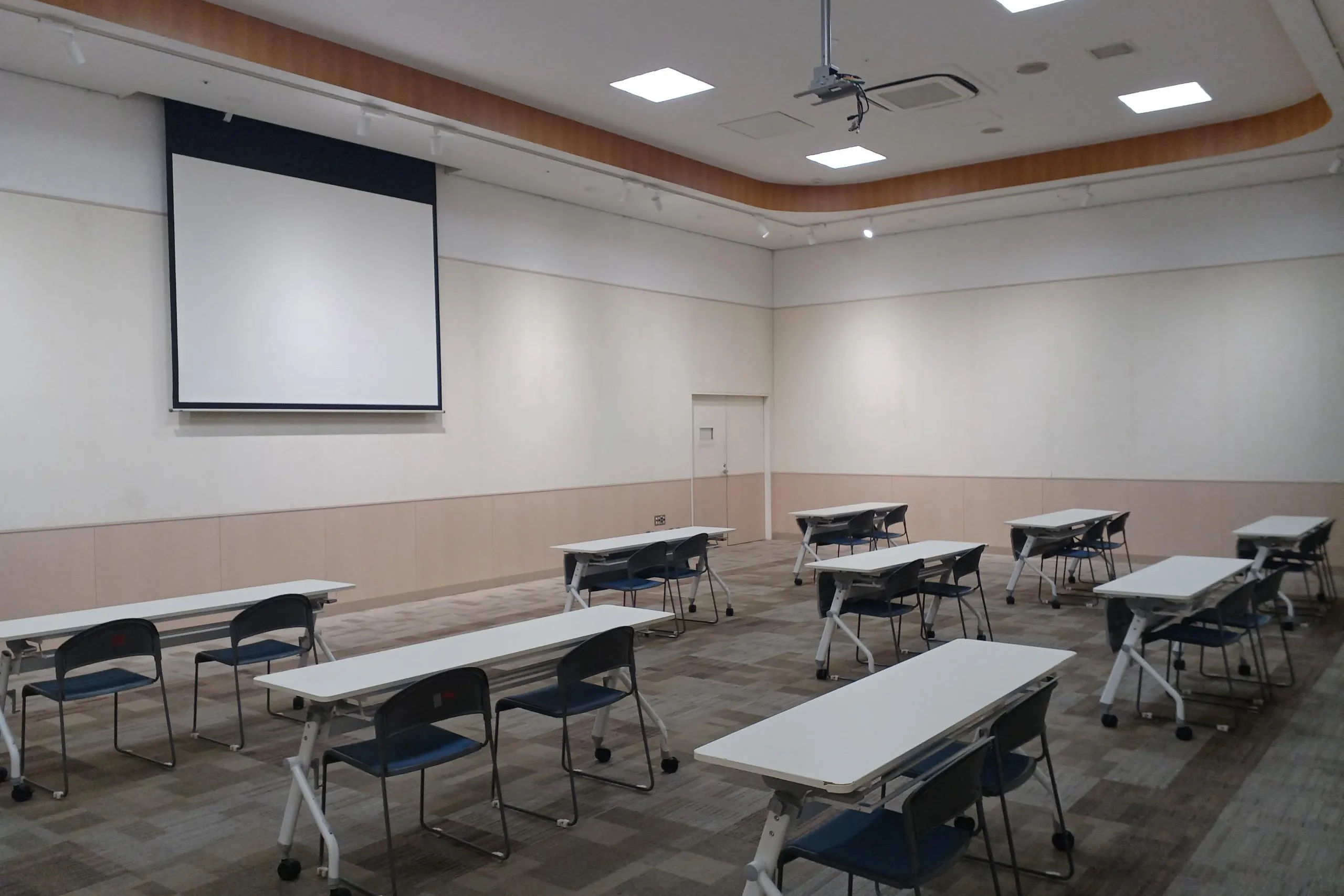 【イオンモール羽生】イオンホールA+B