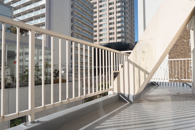 【青山一丁目駅4分】展示会や撮影に最適なバルコニー付きの白を基調としたモダンなレンタルスペースの画像13