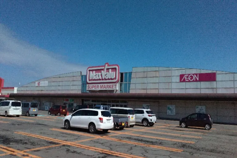 【マックスバリュ西馬音内店】駐車場① 販促プロモーションや物販に最適なスーパー店外催事イベントスペースの画像2