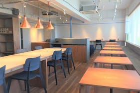 【紙屋町東電停 徒歩1分】アパレル関係の展示会やワークショップなどに適した自然光豊かで清潔感のあるイベントスペース