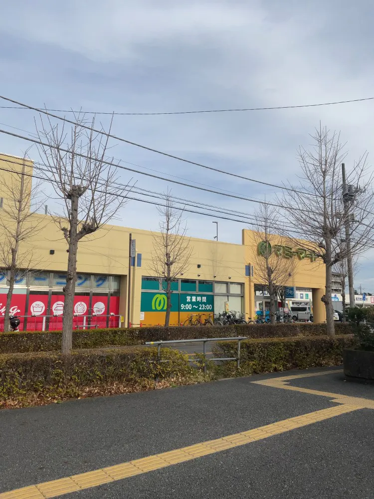 【マミーマート北鴻巣】プロモーションに利用可能なスーパーの1階エレベーター横のスペース