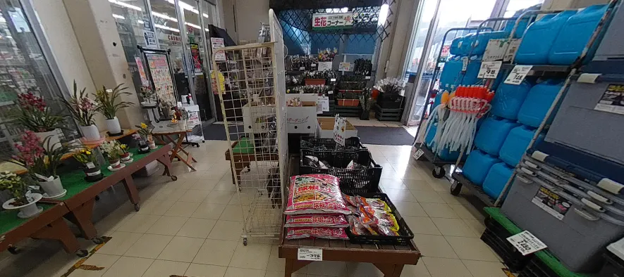【ミスタートンカチ江場】風除室 プロモーション用途に最適なスーパー店内催事イベントスペース