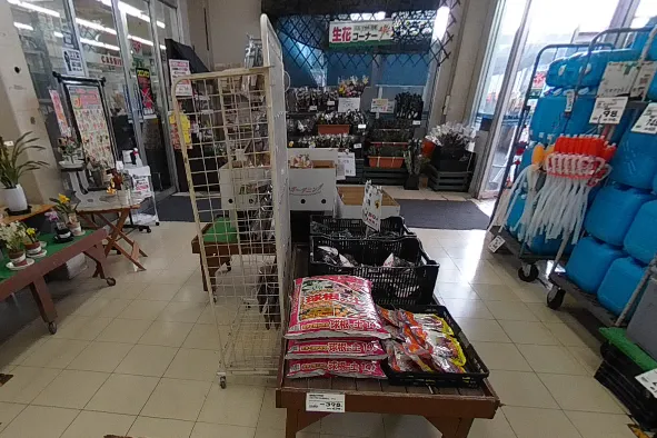 【ミスタートンカチ江場】風除室 プロモーション用途に最適なスーパー店内催事イベントスペース