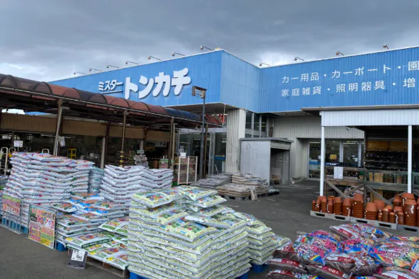 【ミスタートンカチ江場】風除室 プロモーション用途に最適なスーパー店内催事イベントスペース