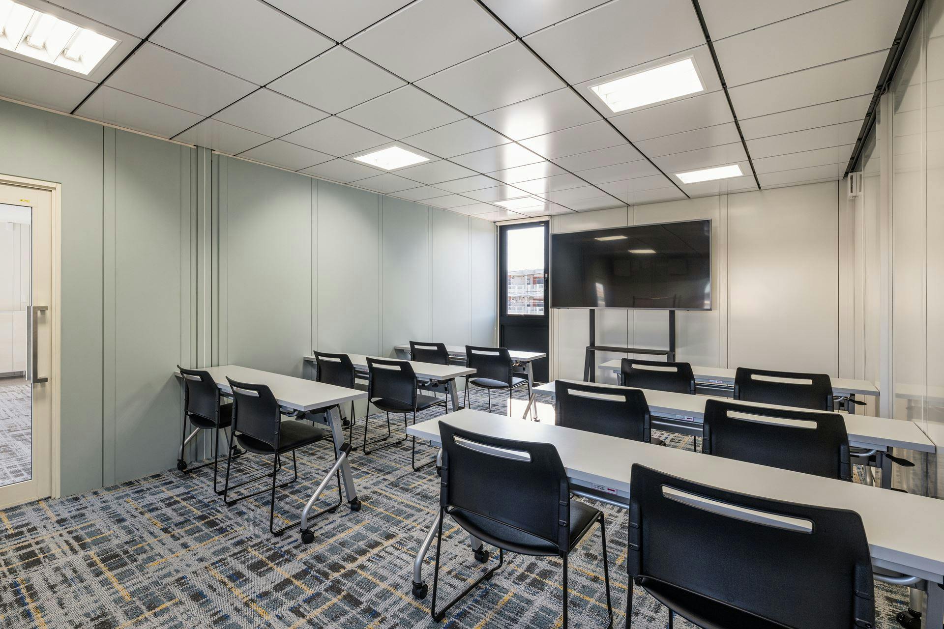 【六浦駅10分】自主企画マルシェやワークショップに最適なお手頃価格のレンタルスペース「Meeting2」／敷地全体の貸切イベント開催も可能！の画像