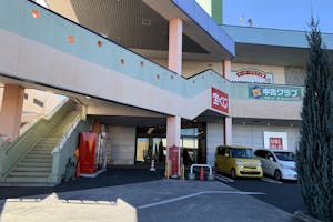 【HEY WORLD!!/2F連絡通路】電子タバコのPR等に最適な地域密着型商業施設にある試喫実施可能な屋根付きの屋外スペース