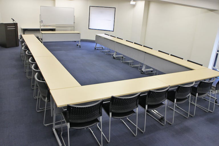 【四ツ橋駅1分】セミナーやワークショップに適した駅出口目の前のアクセス良好なスペースの画像7