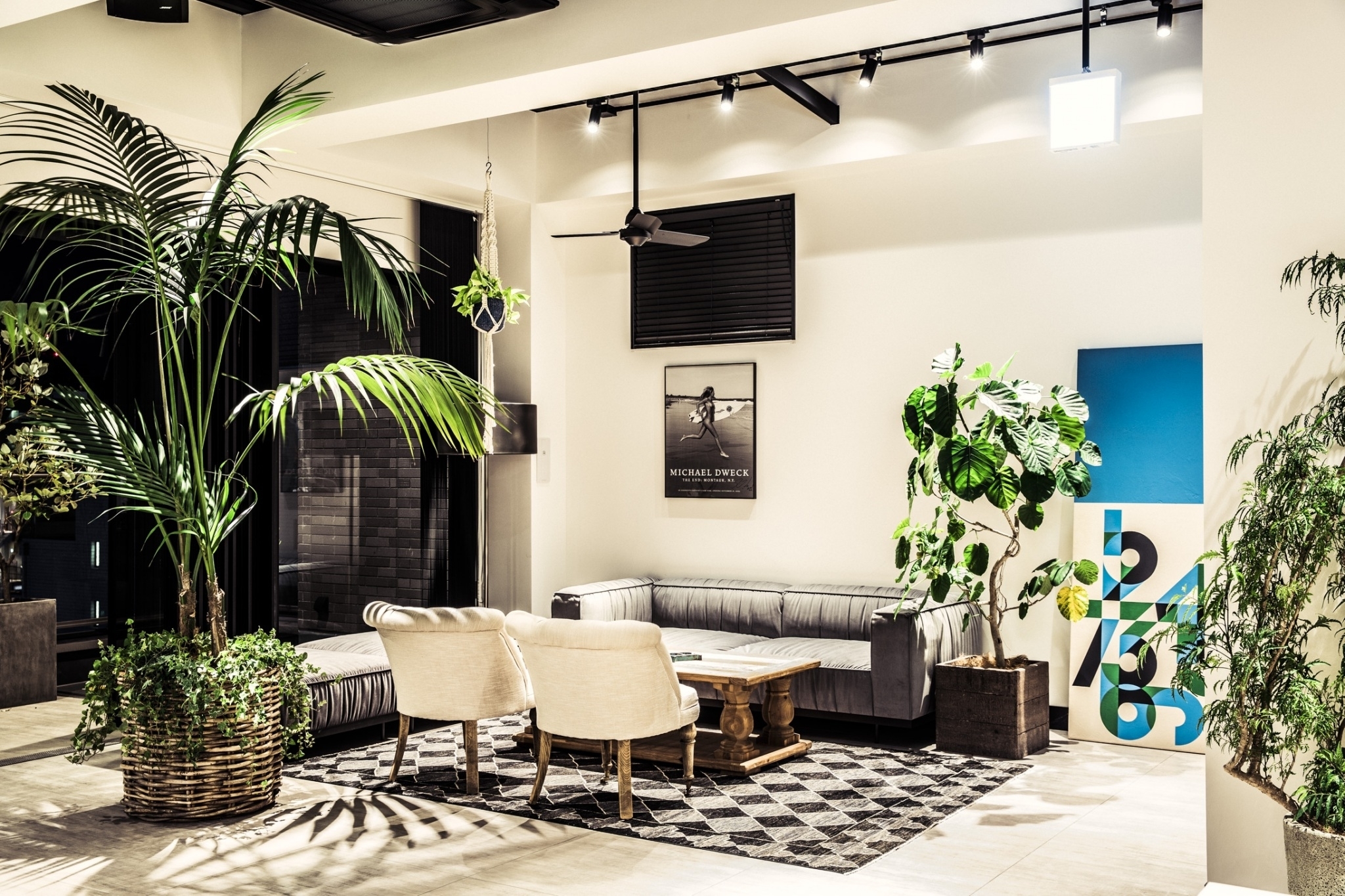 【天神駅5分】展示会や撮影利用に最適な広々したキッチン付き多目的イベントスペース