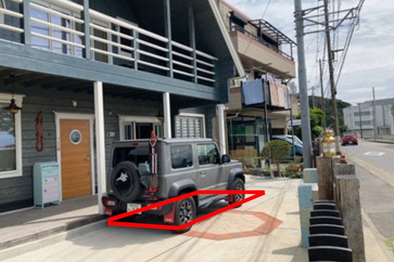 赤枠>キッチンカーの場所