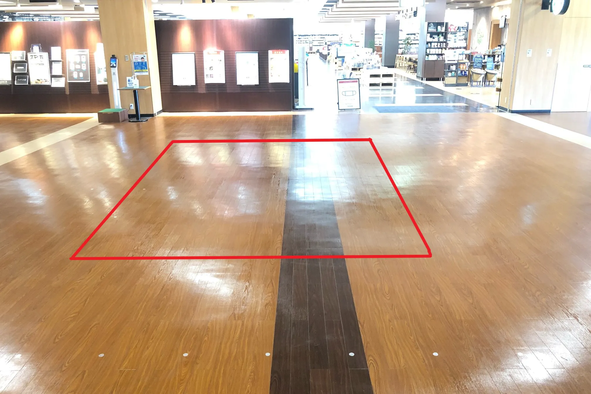 【フレスポ鳥栖】プロモーションや物販用途での利用が可能な商業施設の北側入り口付近のスペース