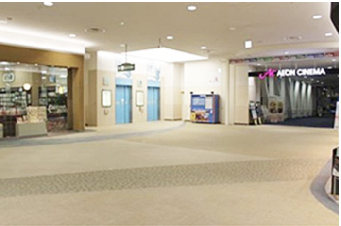 【イオンモール千葉ニュータウン】モール棟3F西入口前