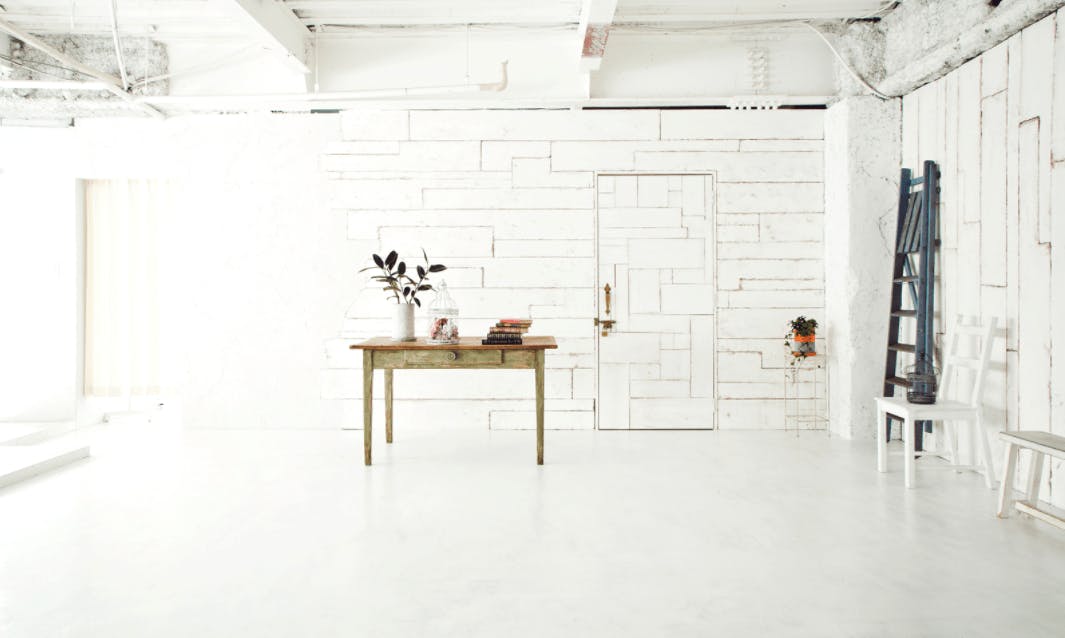 【本町駅5分】撮影や展示会に適した自然光豊かに差し込む明るい雰囲気のスタジオ