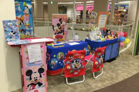 【あまがさきキューズモール】「⑦3F 日本旅行前」セールスプロモーションや小規模説明会に最適な、視認性の高いイベントスペース