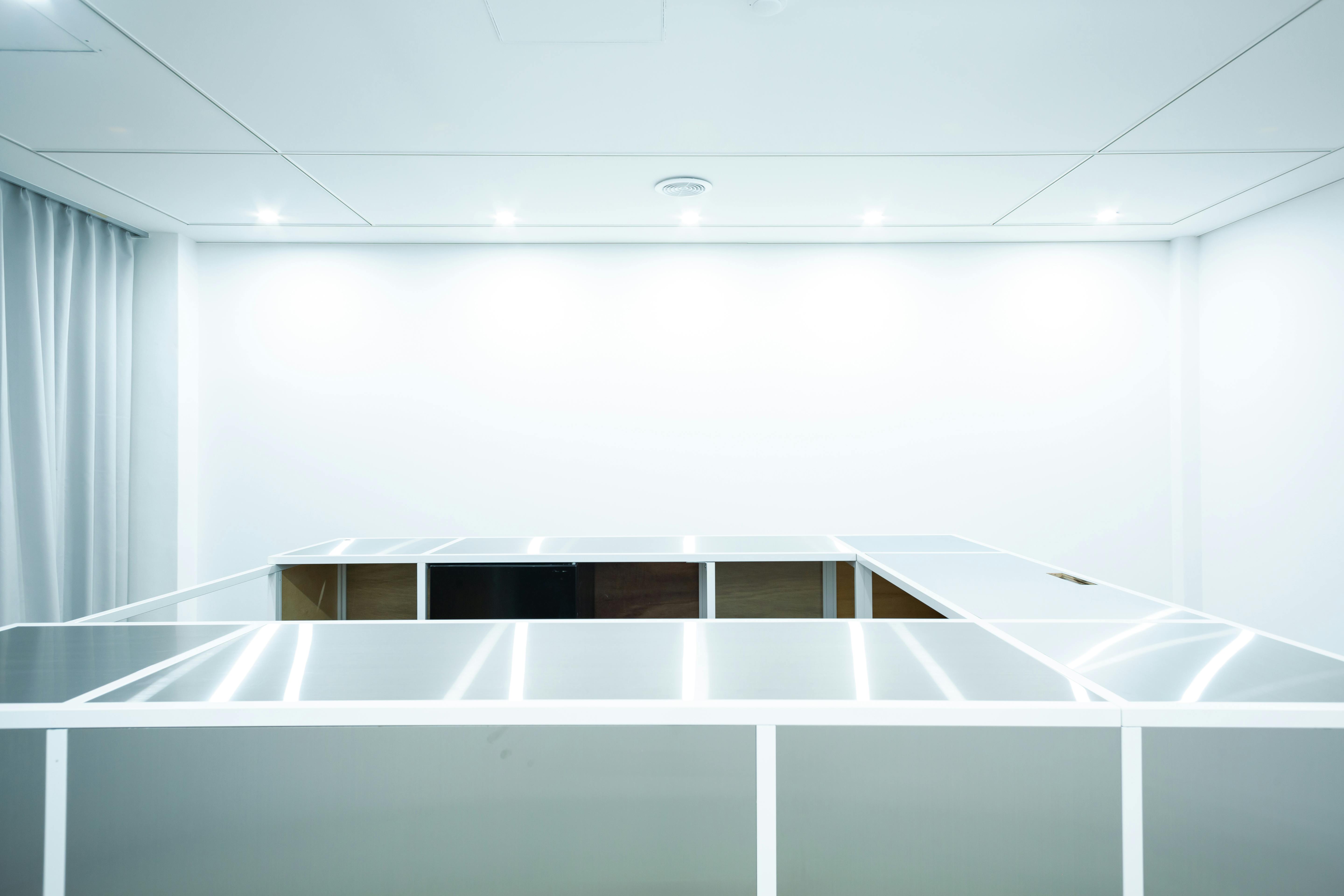 【天神駅5分/25㎡】ポップアップストアや展示会に最適!天神エリア中心部にある白基調のイベントスペース