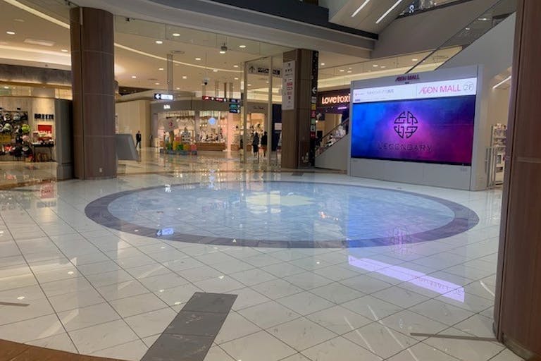 【イオンモール高岡】東館 セントラルコートの画像2