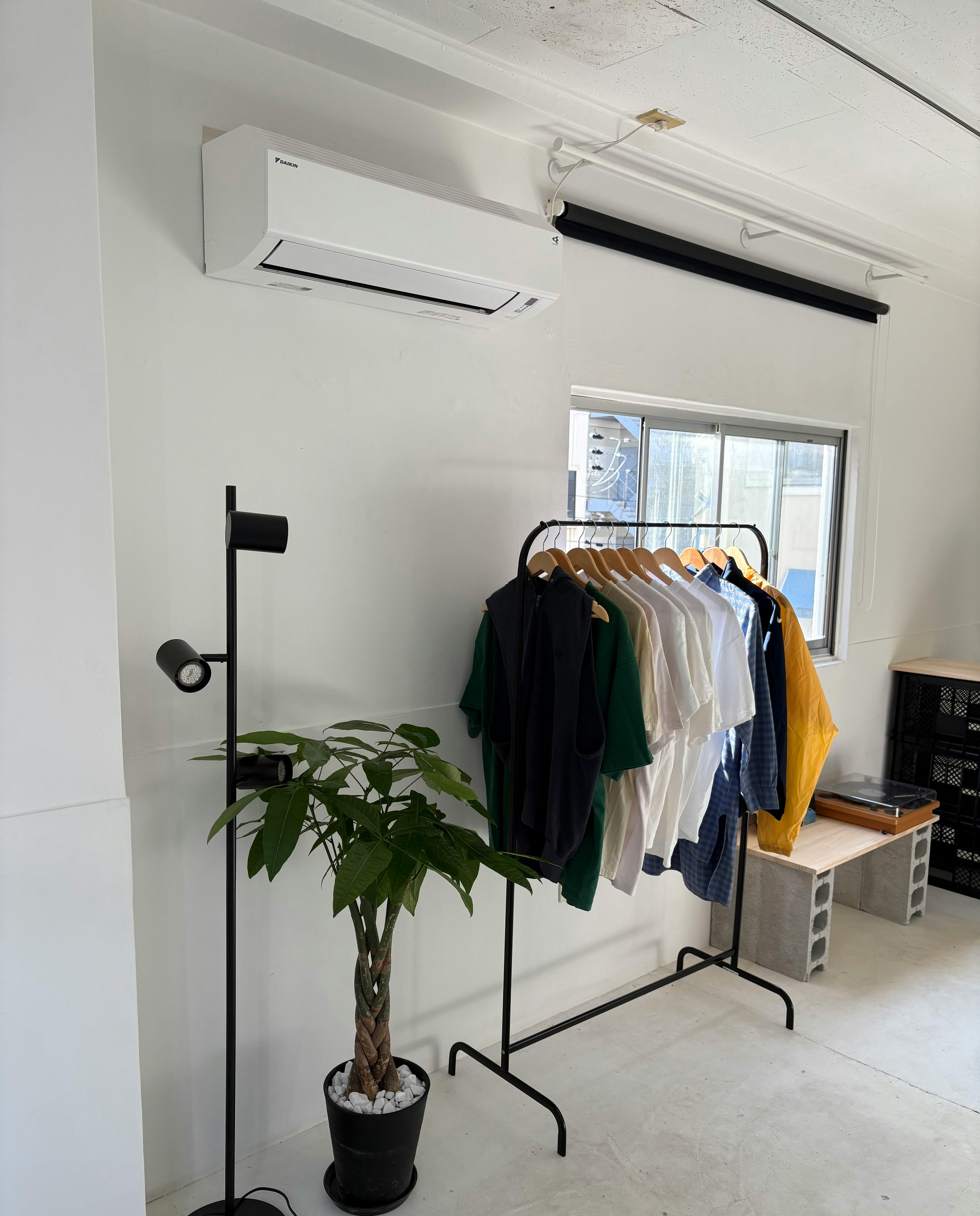 【元町駅4分／南京町近く】自然光が入る白基調のイベントスペース｜ポップアップストア・物販に最適