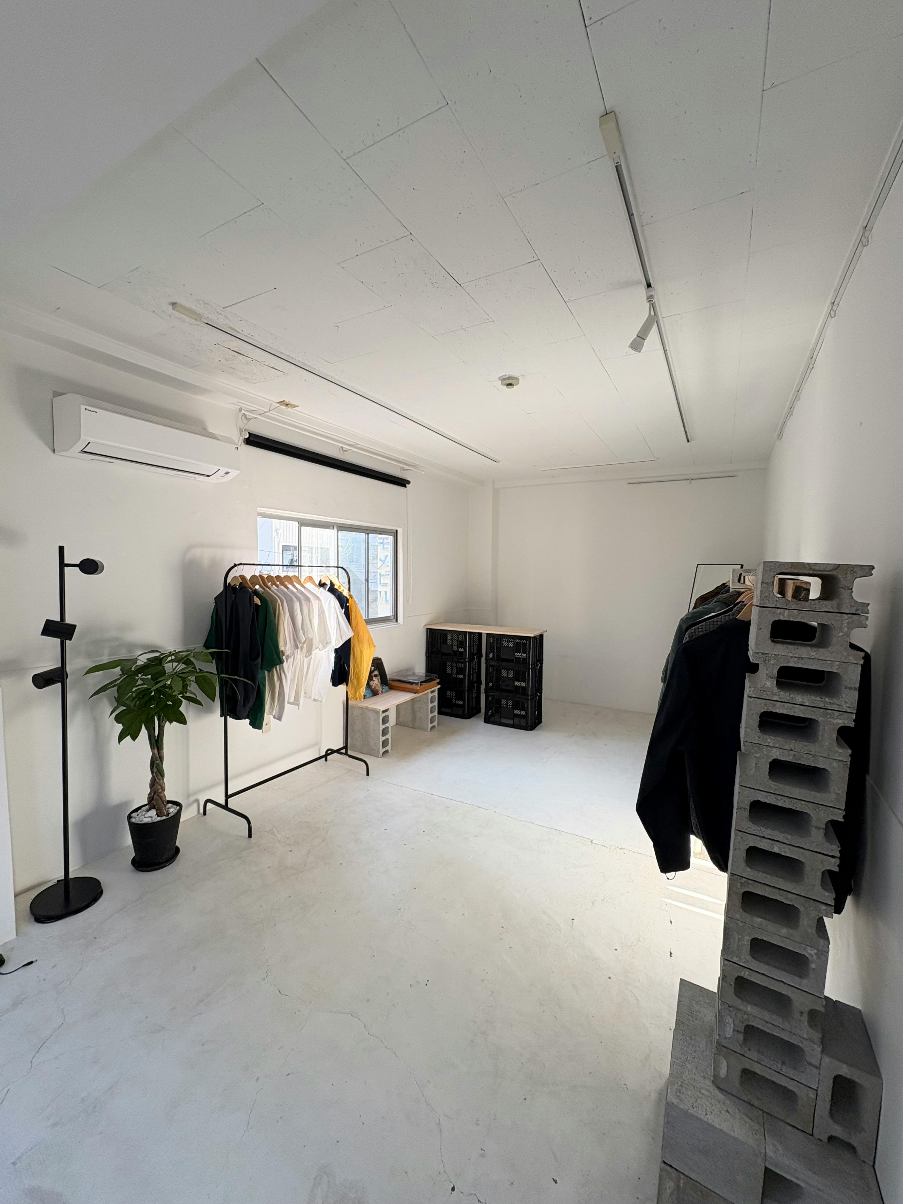 【元町駅4分／南京町近く】自然光が入る白基調のイベントスペース｜ポップアップストア・物販に最適