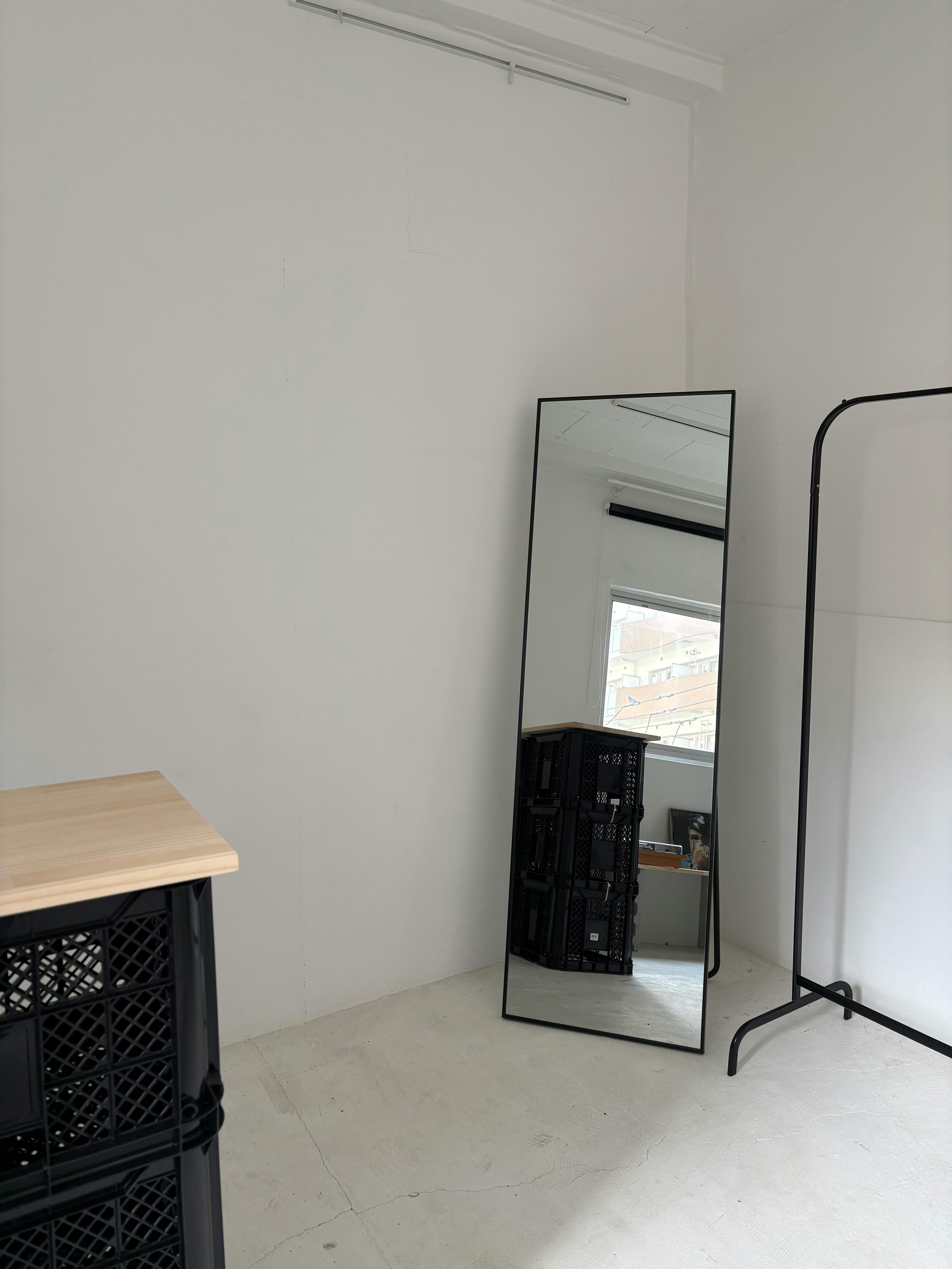 【元町駅4分／南京町近く】自然光が入る白基調のイベントスペース｜ポップアップストア・物販に最適