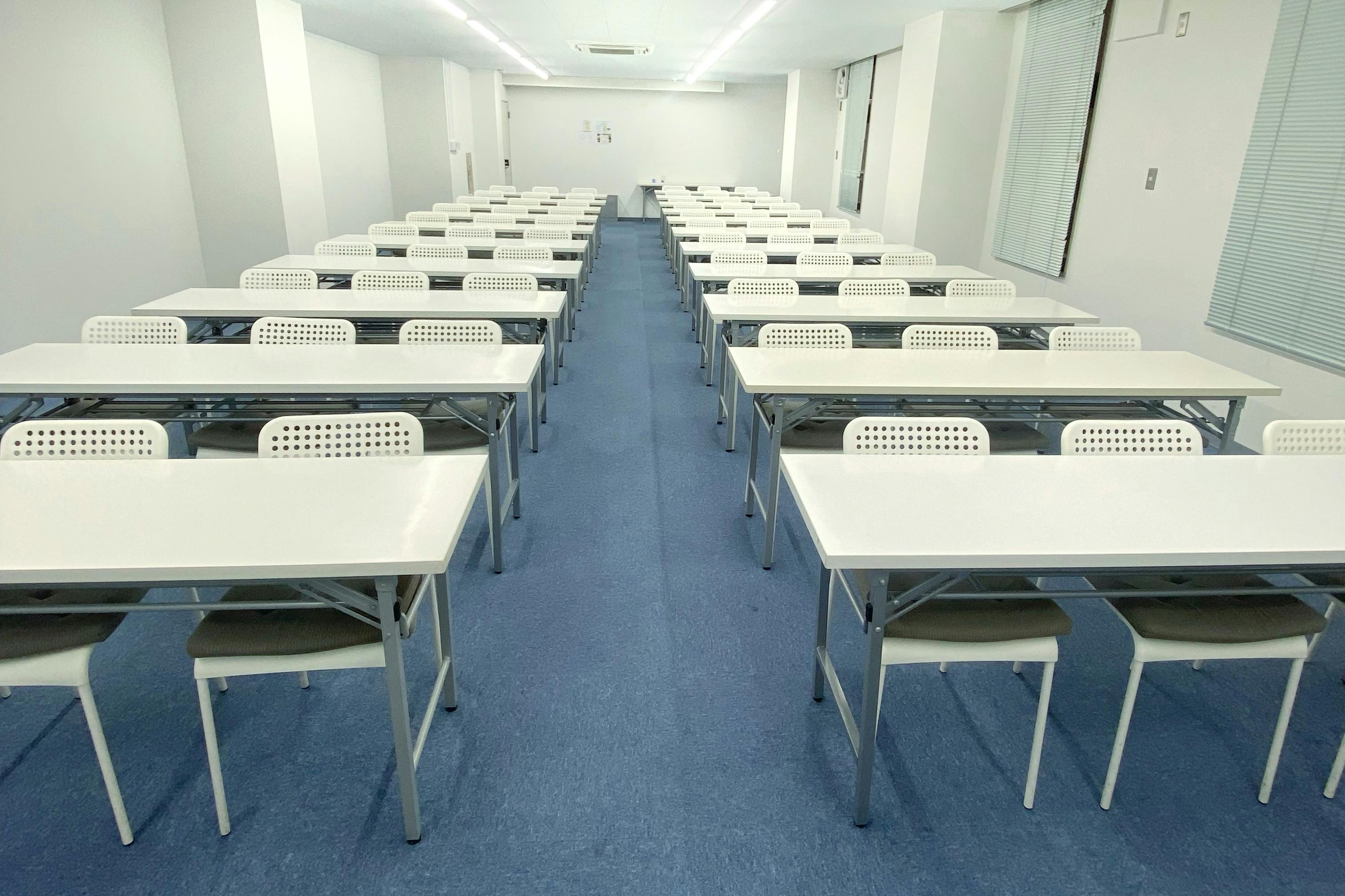 【新横浜駅3分】招待制の製品PR会や受注販売会に適した60名程度収容可能なレンタルスペース