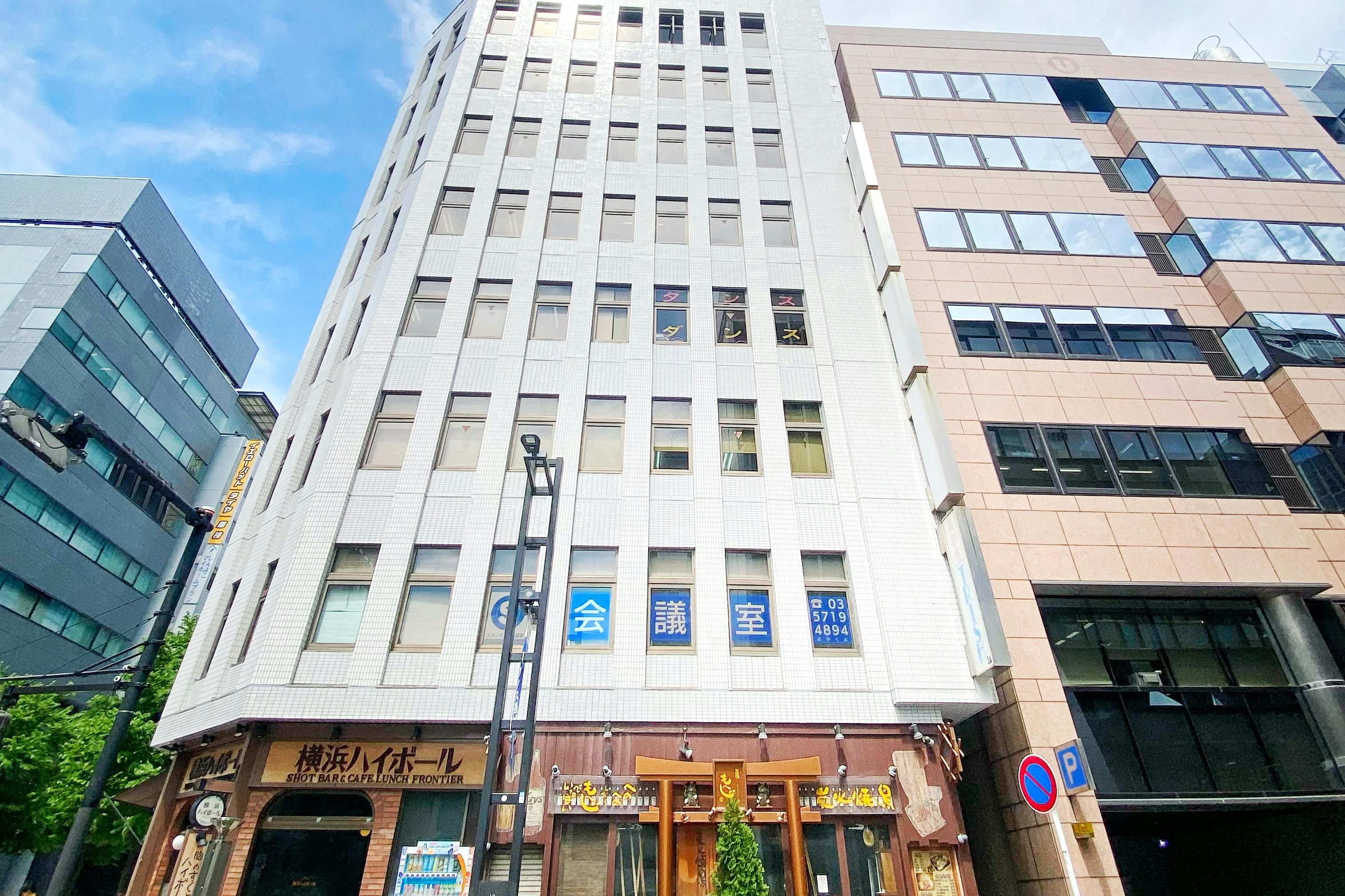 【新横浜駅3分】招待制の製品PR会や受注販売会に適した60名程度収容可能なレンタルスペース