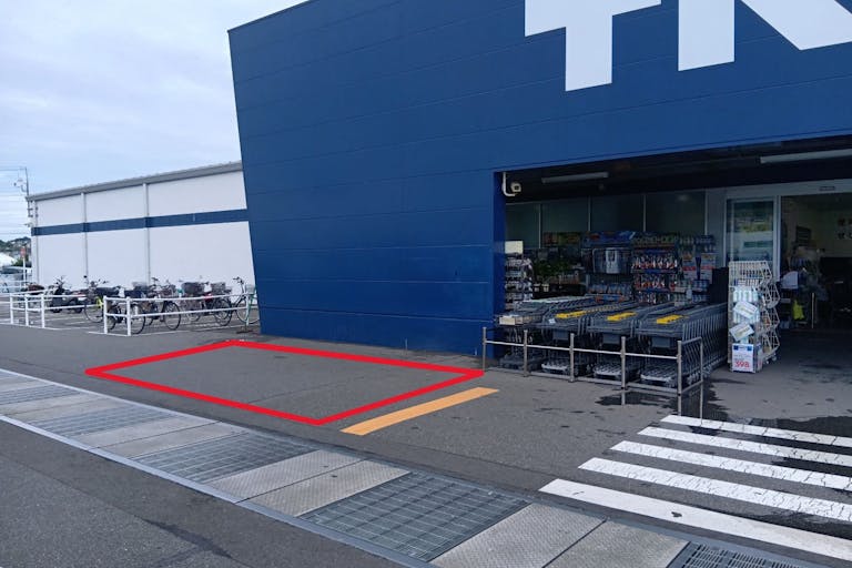 【スーパーセンタートライアル富田林店】キッチンカー(調理営業)出店限定/屋外スペースの画像1
