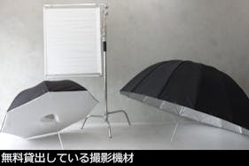 【目黒駅3分】展示会や撮影に最適な白基調なイベントスペース|ハンガーラック7本貸出、展示用テーブル多数