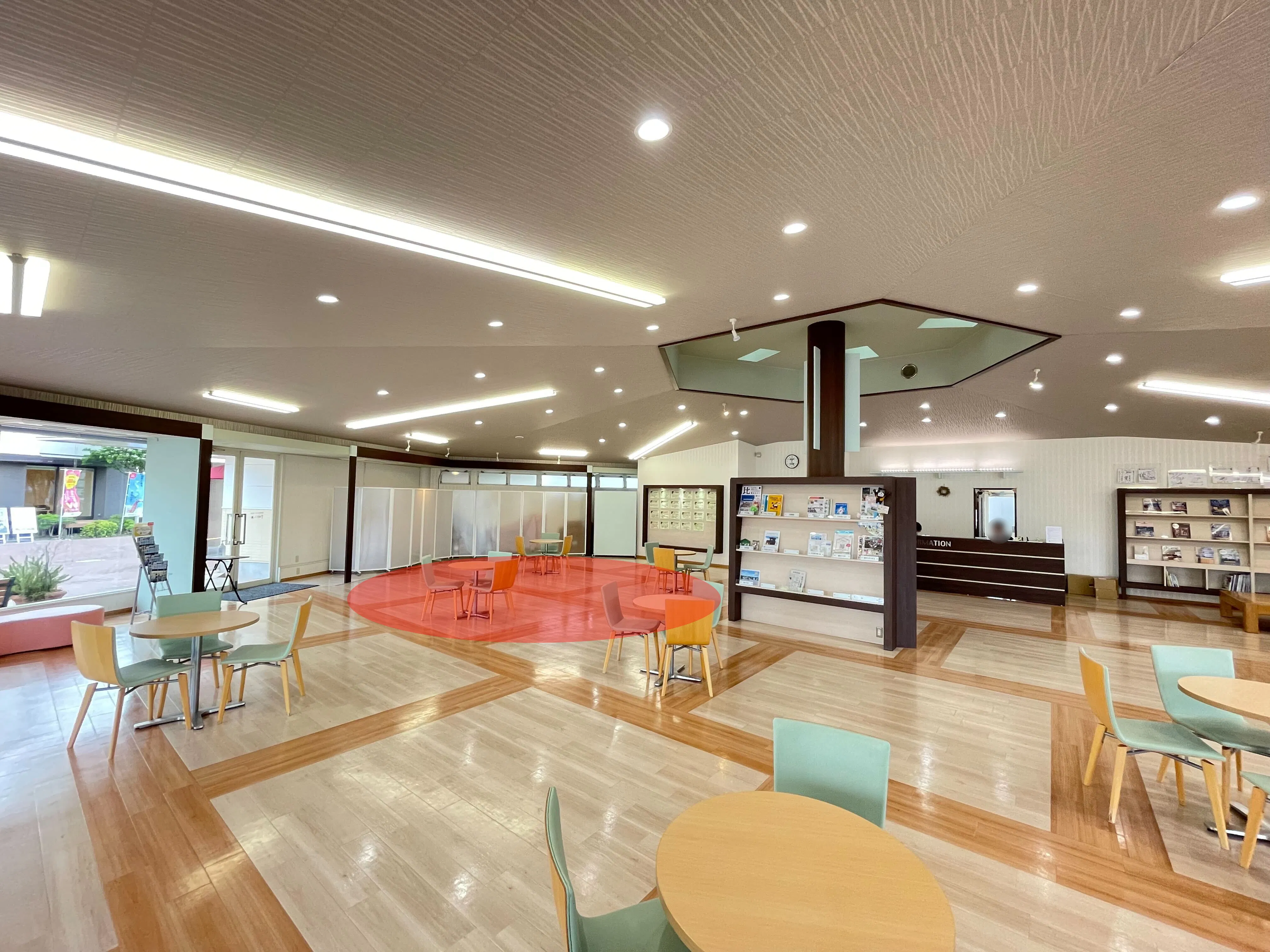 【熊谷ハウジングステージ】各種ポップアップストアやワークショップの開催に最適な大型住宅展示場内中央にある屋内スペース