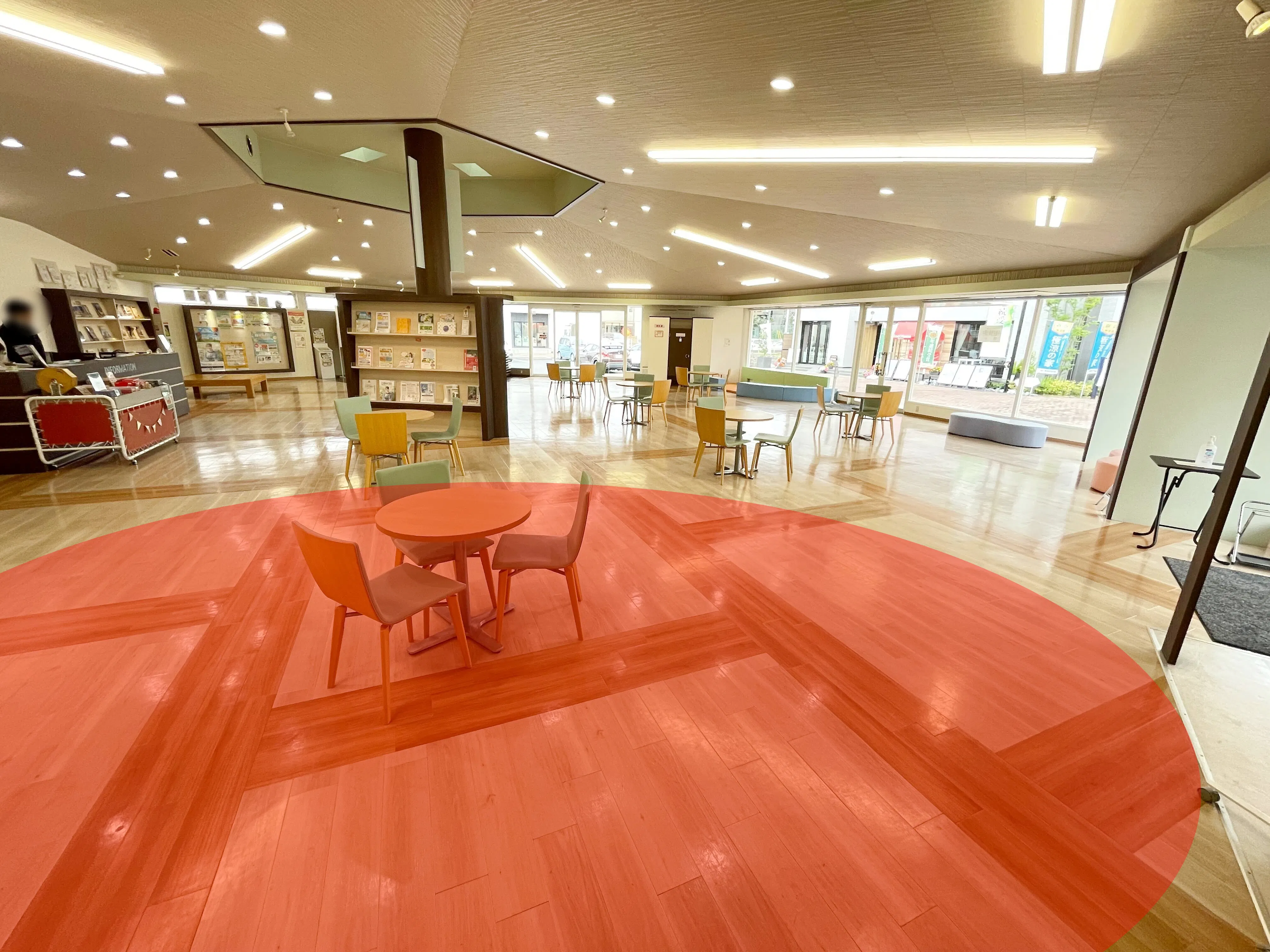 【熊谷ハウジングステージ】各種ポップアップストアやワークショップの開催に最適な大型住宅展示場内中央にある屋内スペース