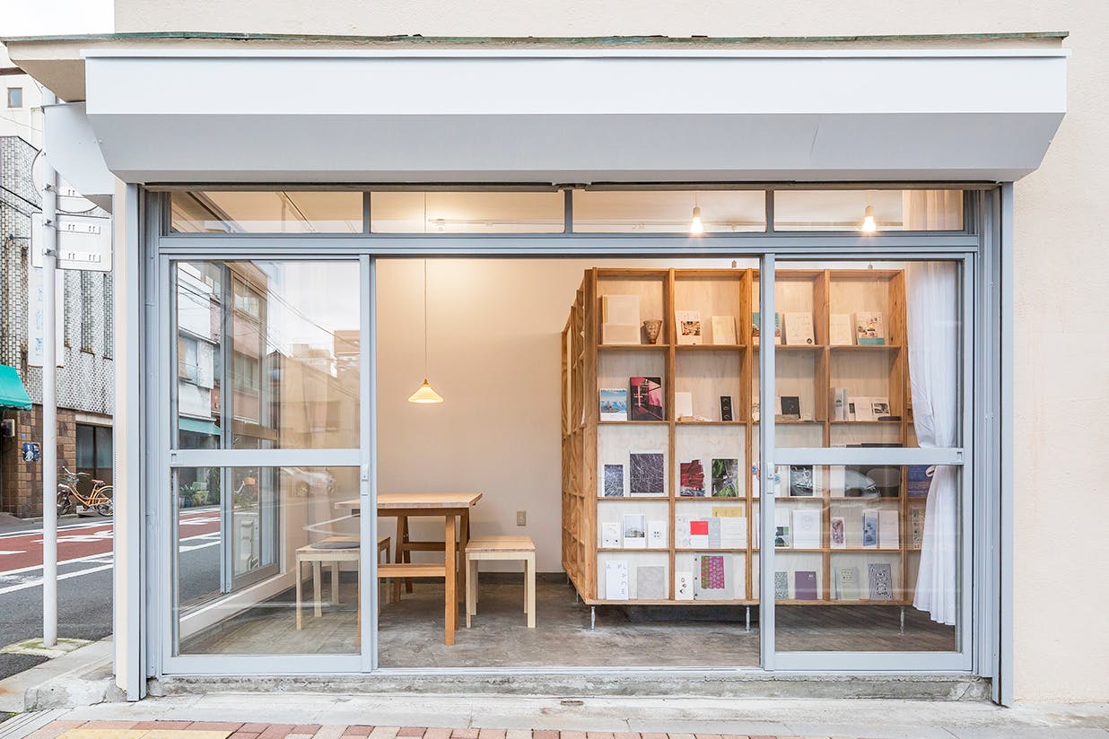 【新御徒町駅3分】個展や展示会に最適なガラス張りの路面ギャラリー