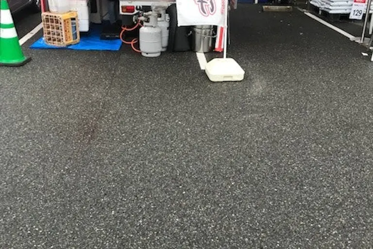 【スーパーセンタートライアル水巻店】キッチンカー(調理営業)出店限定/屋外スペースの画像2