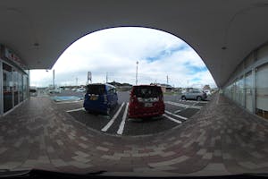 【オークワ伊賀新堂】販促キャンペーンやプロモーションイベントに適した軒下スペース