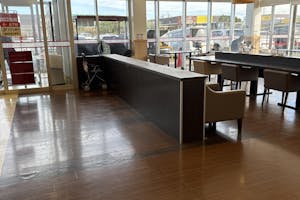 【マミーマート生鮮市場TOP稲毛長沼】プロモーションに利用可能な1階イートインスペース辺り