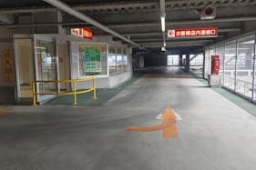 【メガセンタートライアル伊勢崎中央店】【期間限定値下げ】⑬ポップアップストアやプロモーションに適した4F駐車場スペース