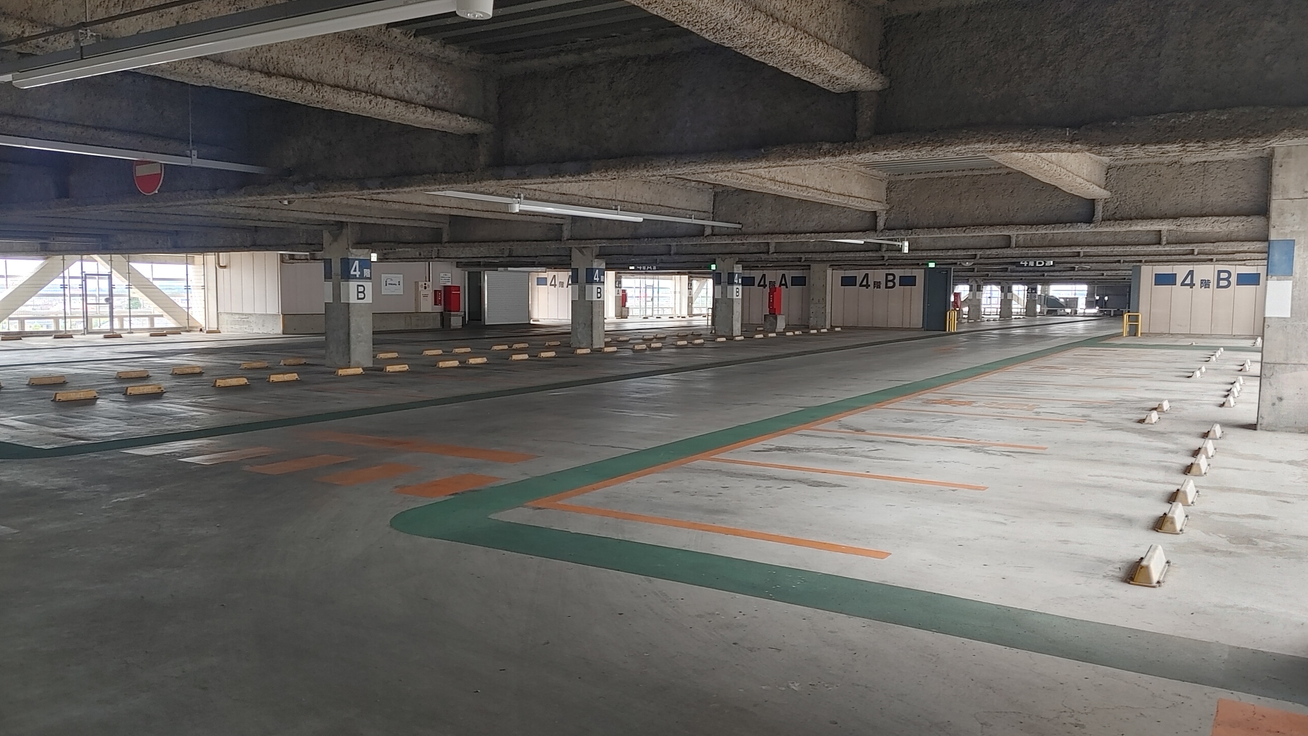 【メガセンタートライアル伊勢崎中央店】【期間限定値下げ】⑬ポップアップストアやプロモーションに適した4F駐車場スペース